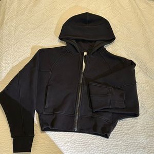 Lululemon Scuba Zip front cropped hoodie